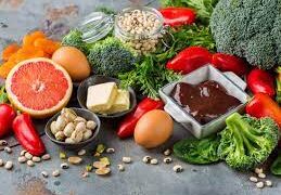 What Is the Raw Food Diet? Dietitians Explain the Pros and Cons of the Mostly Plant-Based Eating Plan